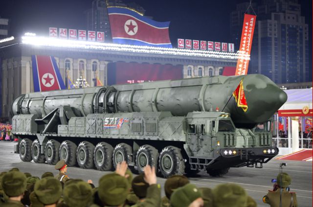 朝鲜宣布发射洲际弹道导弹  