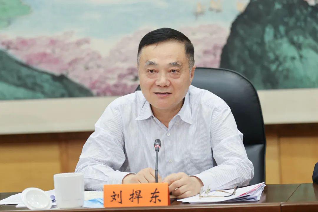 卸任三个月，64岁的刘捍东成今年两会后落马第十“虎”