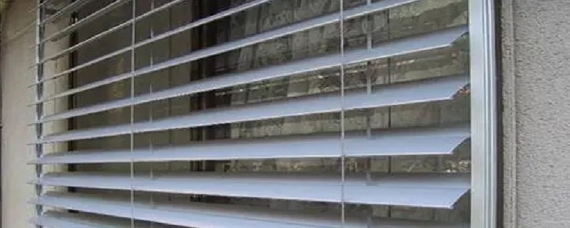 百叶窗怎么清洗比较方便 百叶窗清洗简易方法