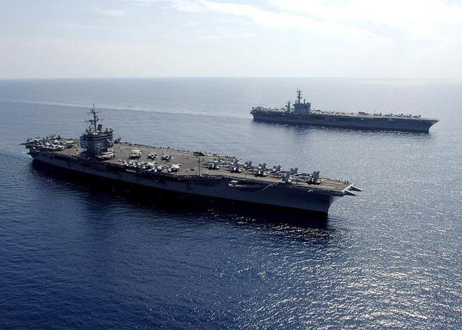 红海商船频遇袭 美国或组联盟展开护航行动